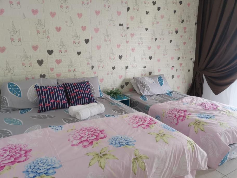 12 Pax Skyview Homestay 2 Family Room 2R2B Golden Hills Mountain View Genting Highland 云顶高原 外观 照片